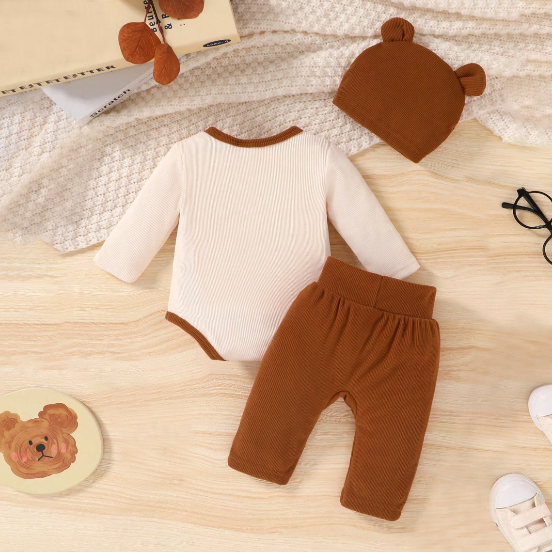 3PCS Mama's Boy Letter Bear Applique Long Sleeve Baby Set